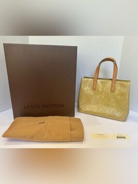 LOUIS VUITTON Reade PM Vernis Patent Leather Handbag + Full Orig Packaging